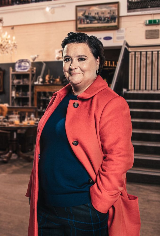 Poster voor Big Antique Adventure with Susan Calman